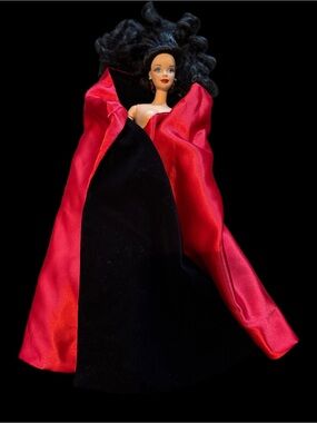 1997 MASQUERADE GALA ILLUSION CAPE ORIGINAL LIMITED Ed - Nwots